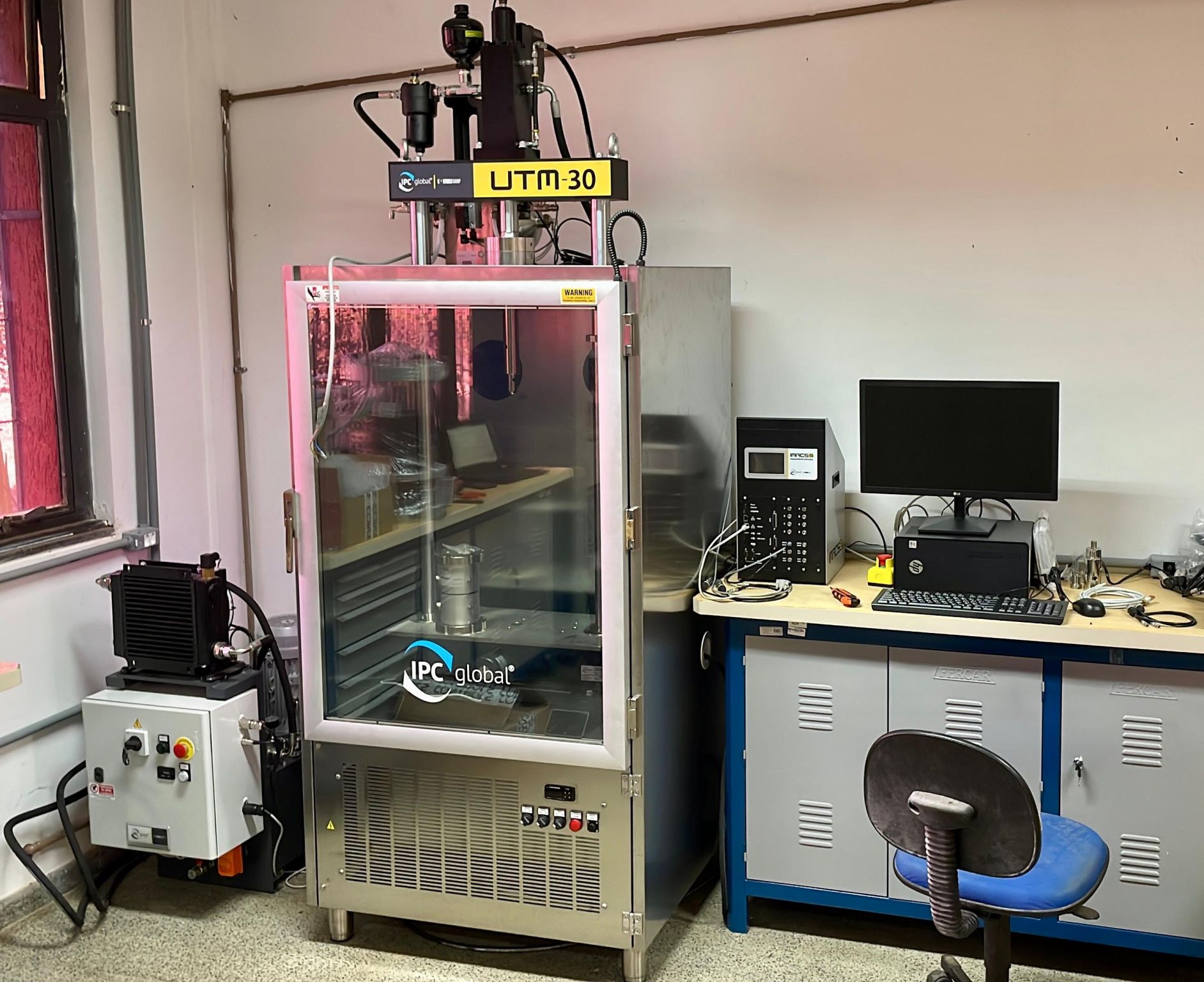 路面资料多职能试验系统（UTM） - 银娱优越会717仪器设备中国有限公司